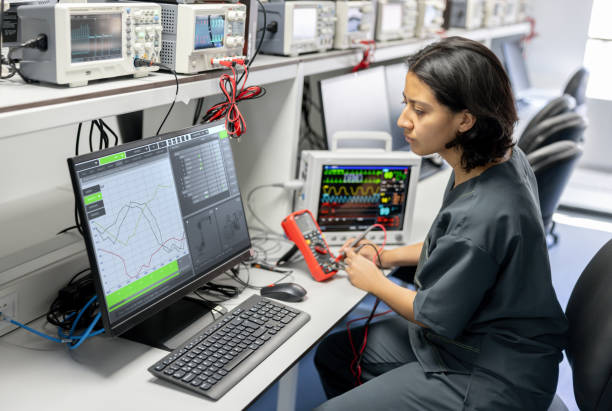 Best Affordable Electrician  in Moss Point, MS